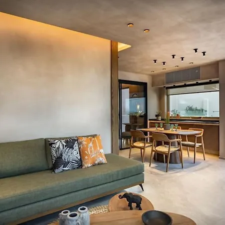 Villa Paragon 1 *